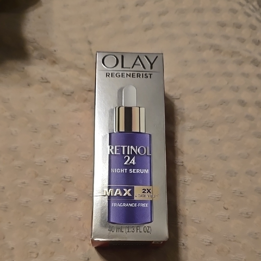 Olay Regenerist Retinol 24 Night Serum - Purple